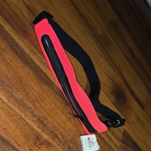 PINK Victoria's Secret Runners Red  Black Belt Mesh Wallet FannyPack Adjustable